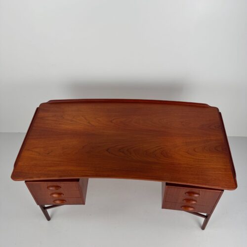 Boomerang Executive Desk, Svend Aage Madsen for H.P. Hansen, Denmark, 1960s