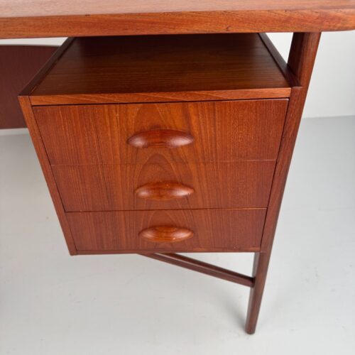 Boomerang Executive Desk, Svend Aage Madsen for H.P. Hansen, Denmark, 1960s
